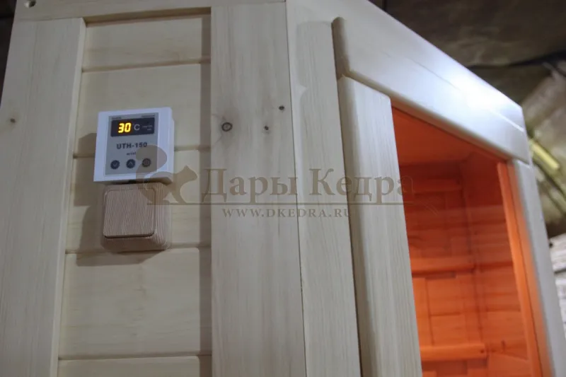 Одноместная угловая инфракрасная сауна кабина из кедра и липы с карбоновыми излучателями